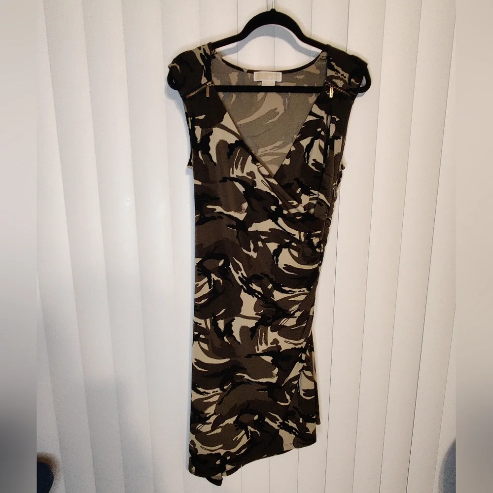 Michael Kors Camo Asymmetrical Dress Size 8 - Picture 1 of 4